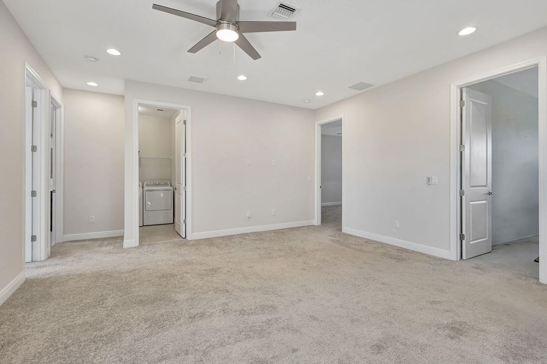 Active With Contract: $3,500 (3 beds, 2 baths, 1919 Square Feet)