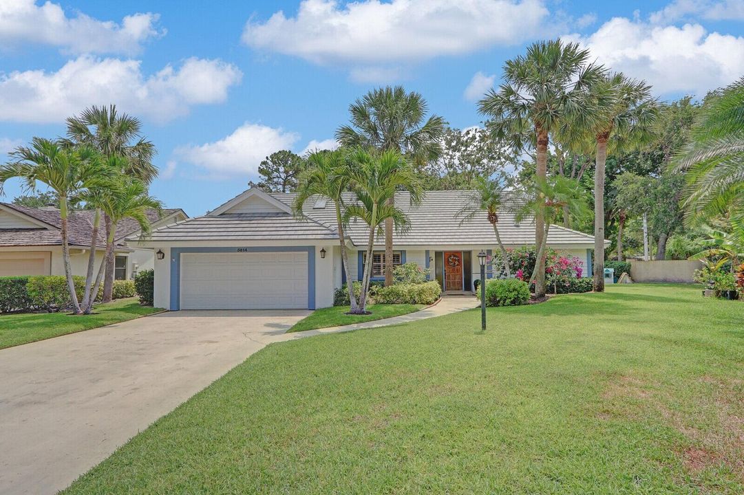 Active With Contract: $749,900 (3 beds, 2 baths, 1950 Square Feet)