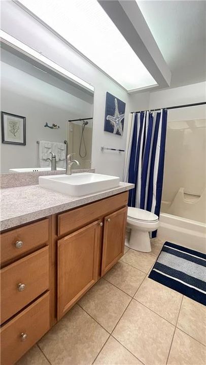 Active With Contract: $135,000 (2 beds, 2 baths, 1000 Square Feet)