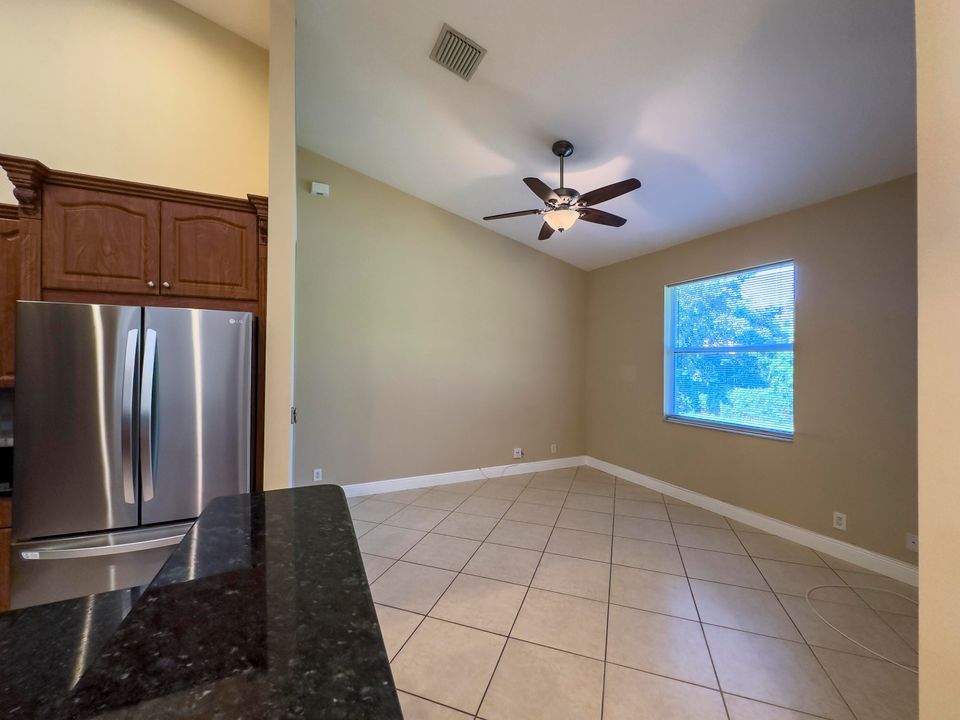 For Sale: $399,000 (3 beds, 2 baths, 1940 Square Feet)