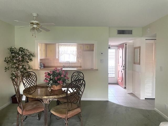 For Sale: $88,500 (1 beds, 1 baths, 646 Square Feet)