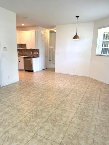 For Rent: $3,450 (3 beds, 2 baths, 1805 Square Feet)