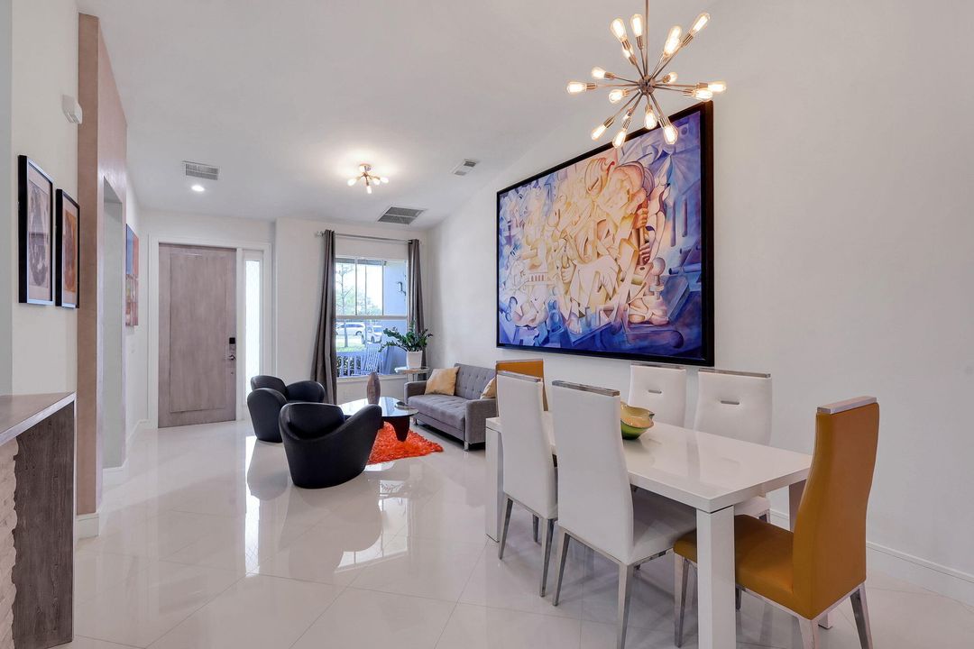 For Sale: $399,000 (2 beds, 2 baths, 1368 Square Feet)