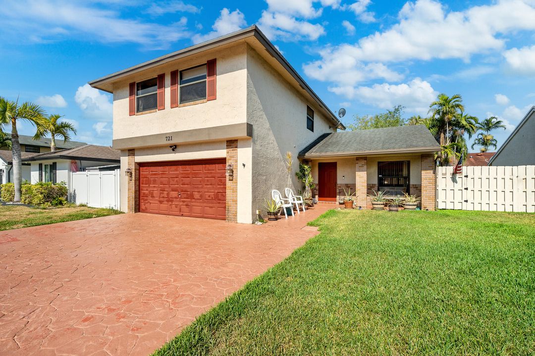 Active With Contract: $650,000 (4 beds, 3 baths, 1821 Square Feet)