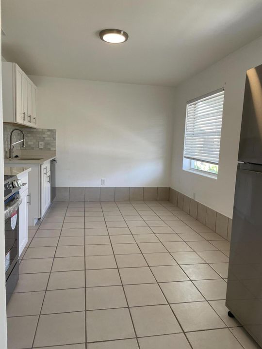 For Rent: $1,525 (1 beds, 1 baths, 552 Square Feet)