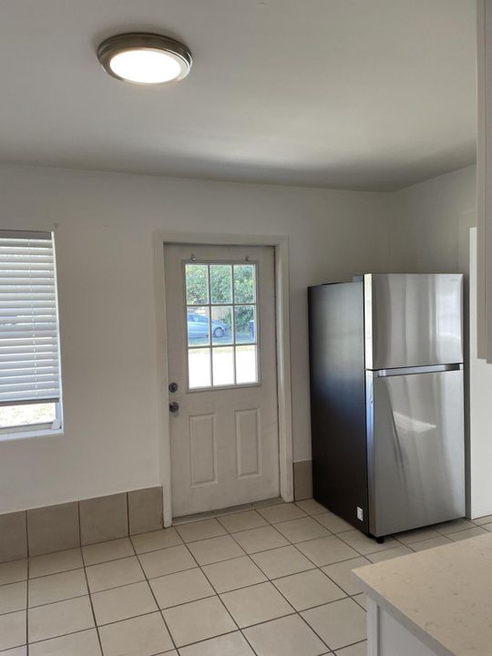 For Rent: $1,525 (1 beds, 1 baths, 552 Square Feet)