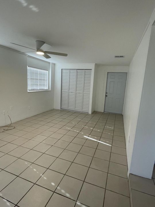 For Rent: $1,525 (1 beds, 1 baths, 552 Square Feet)