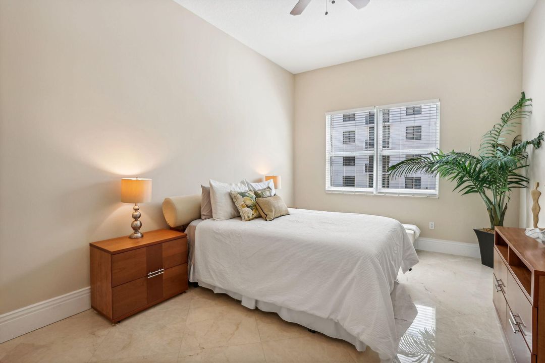 Active With Contract: $819,000 (2 beds, 2 baths, 1310 Square Feet)