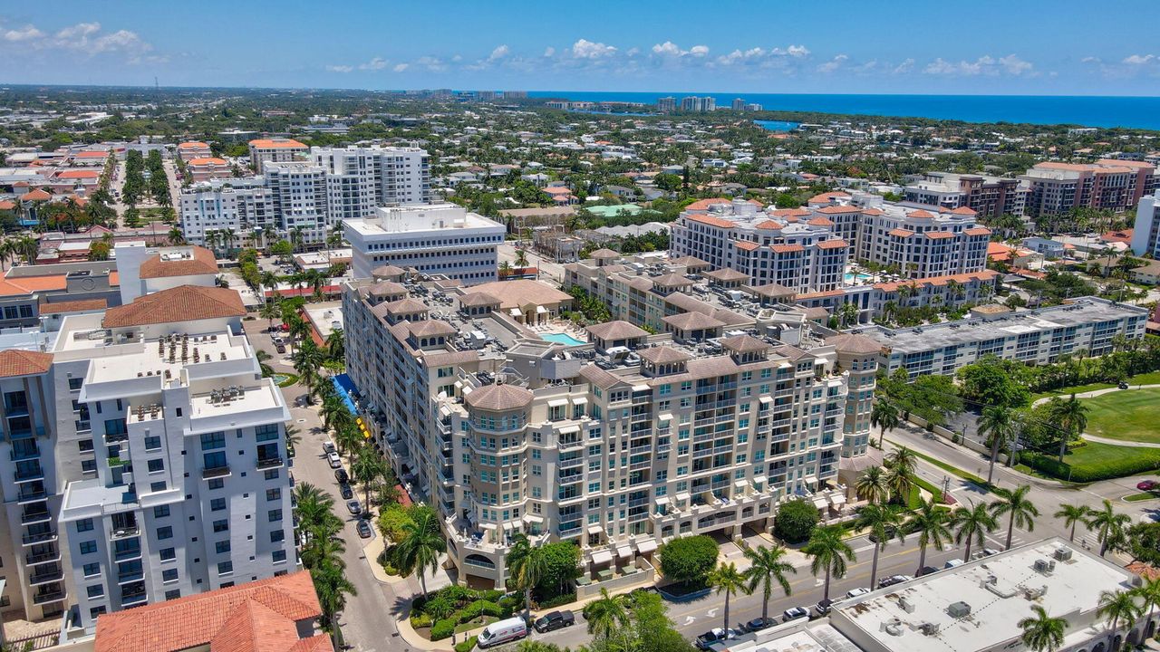 Active With Contract: $819,000 (2 beds, 2 baths, 1310 Square Feet)