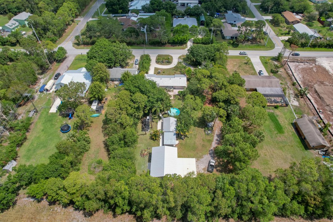 For Sale: $485,000 (3 beds, 2 baths, 1939 Square Feet)