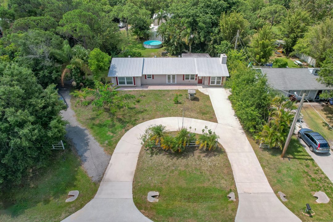 For Sale: $485,000 (3 beds, 2 baths, 1939 Square Feet)