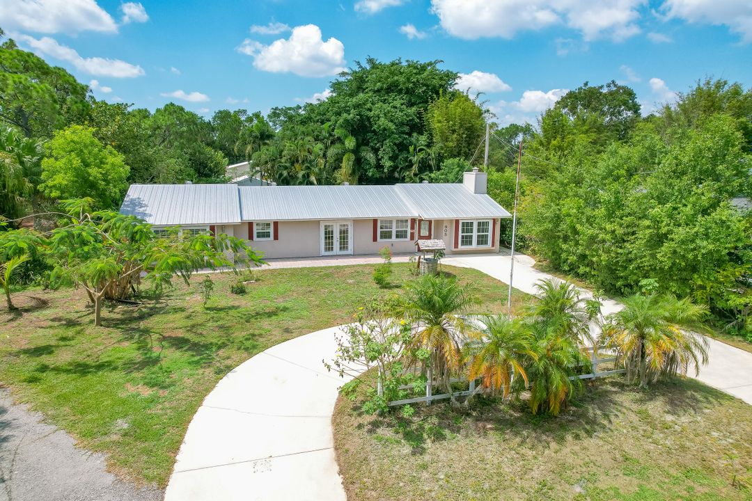 For Sale: $485,000 (3 beds, 2 baths, 1939 Square Feet)