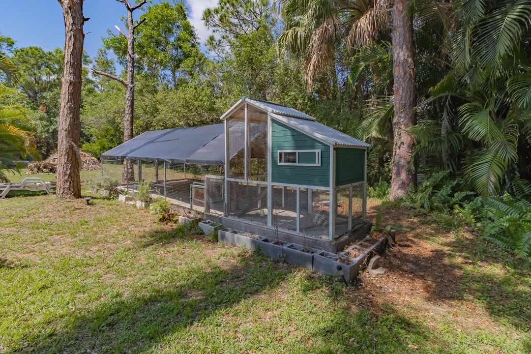 For Sale: $485,000 (3 beds, 2 baths, 1939 Square Feet)