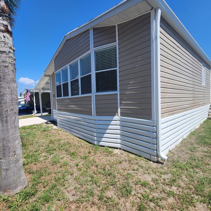 Active With Contract: $70,000 (2 beds, 2 baths, 1300 Square Feet)