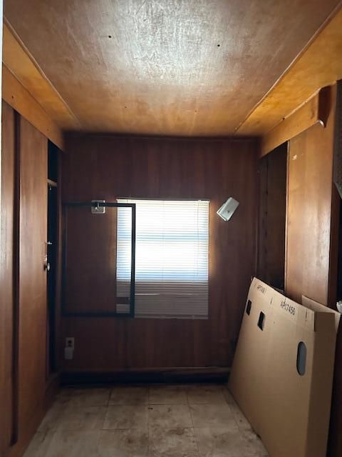 For Sale: $89,000 (2 beds, 1 baths, 758 Square Feet)