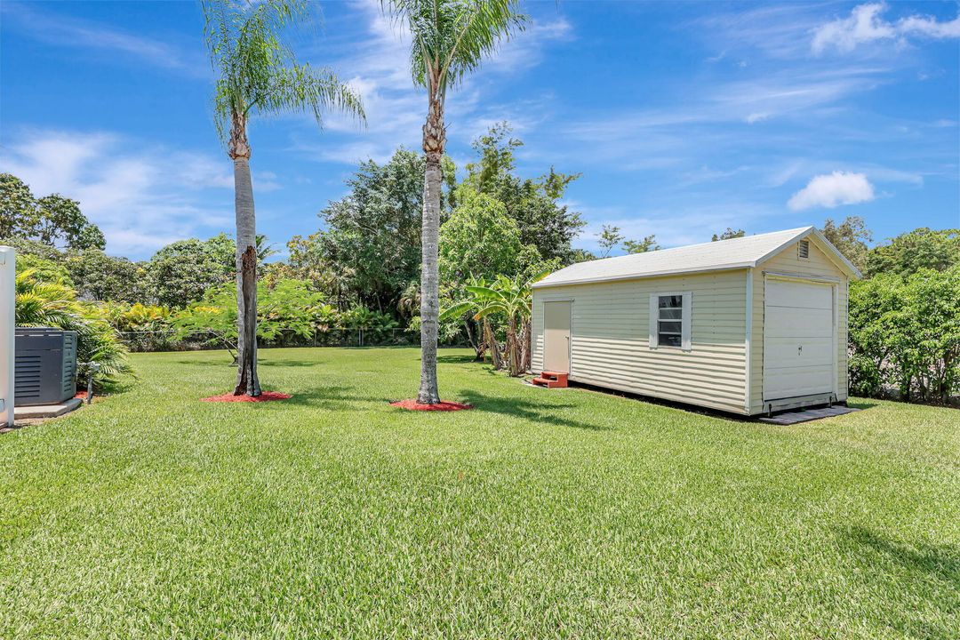 For Sale: $895,000 (3 beds, 2 baths, 2684 Square Feet)