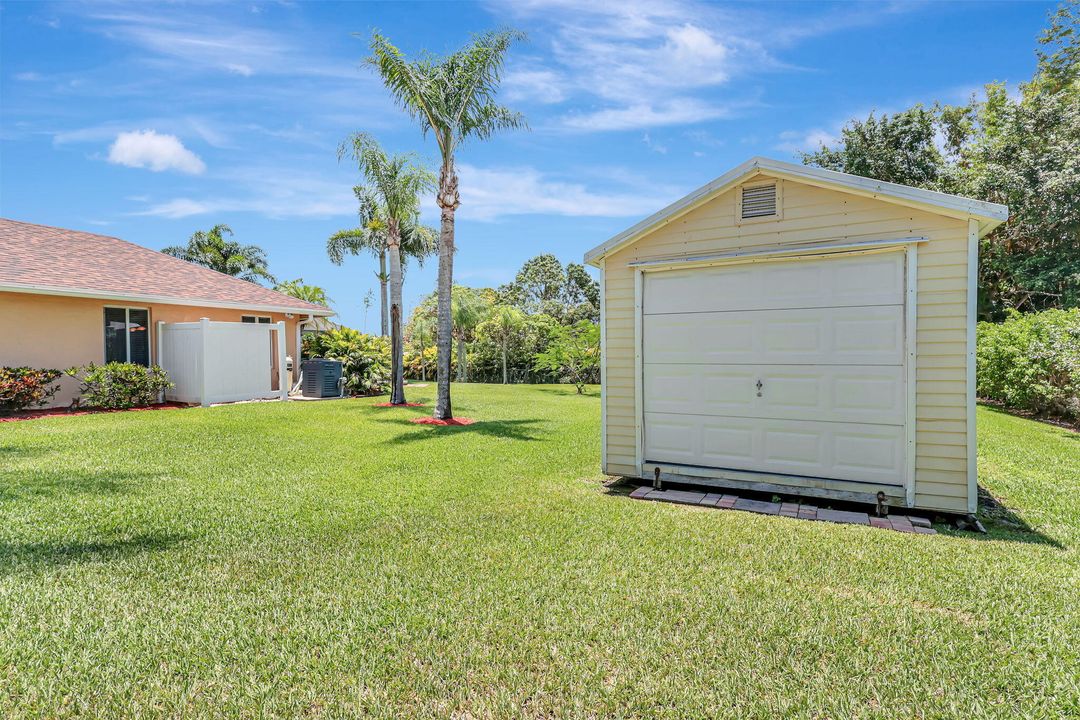 For Sale: $895,000 (3 beds, 2 baths, 2684 Square Feet)