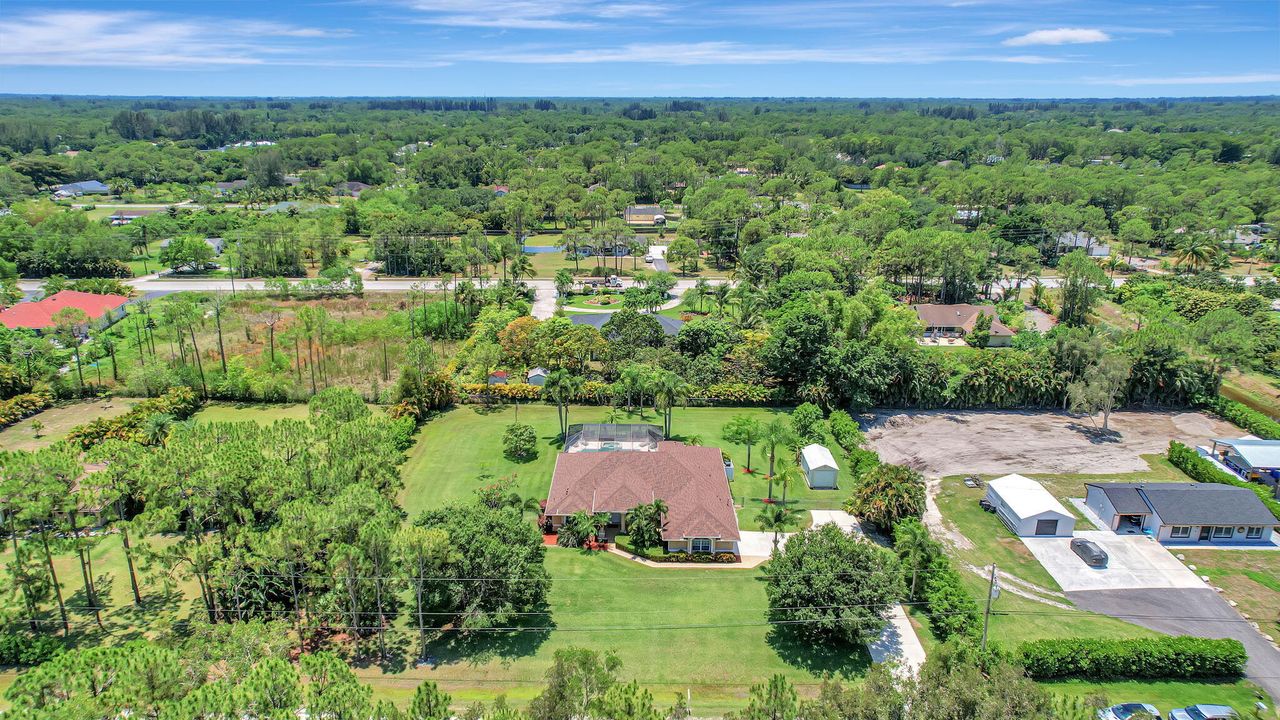 For Sale: $895,000 (3 beds, 2 baths, 2684 Square Feet)