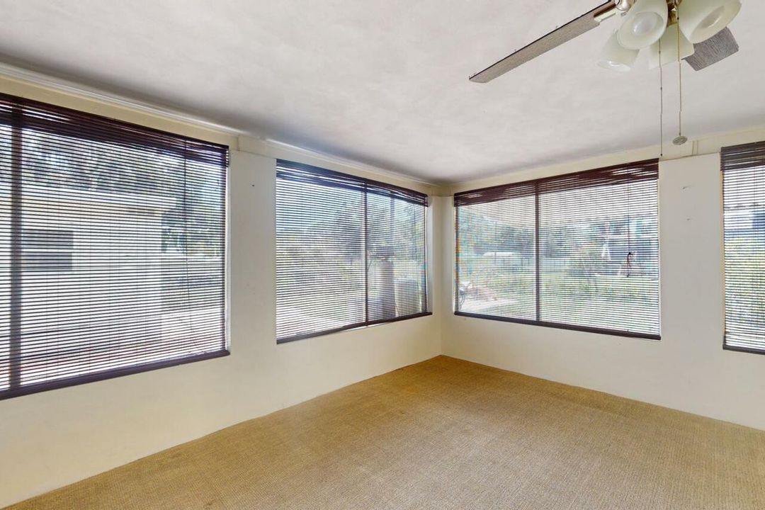 Activo con contrato: $275,000 (3 camas, 2 baños, 1788 Pies cuadrados)