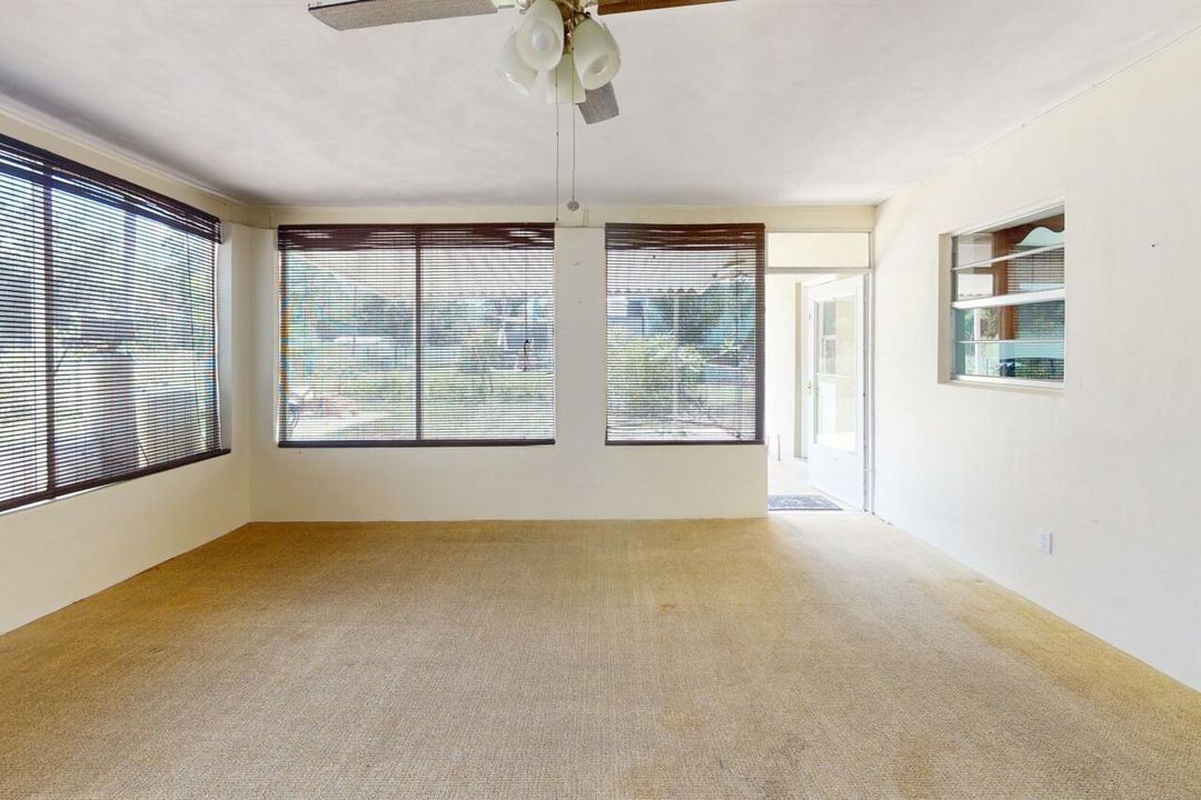 Activo con contrato: $275,000 (3 camas, 2 baños, 1788 Pies cuadrados)