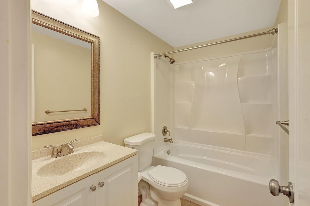 For Sale: $255,000 (2 beds, 2 baths, 1186 Square Feet)