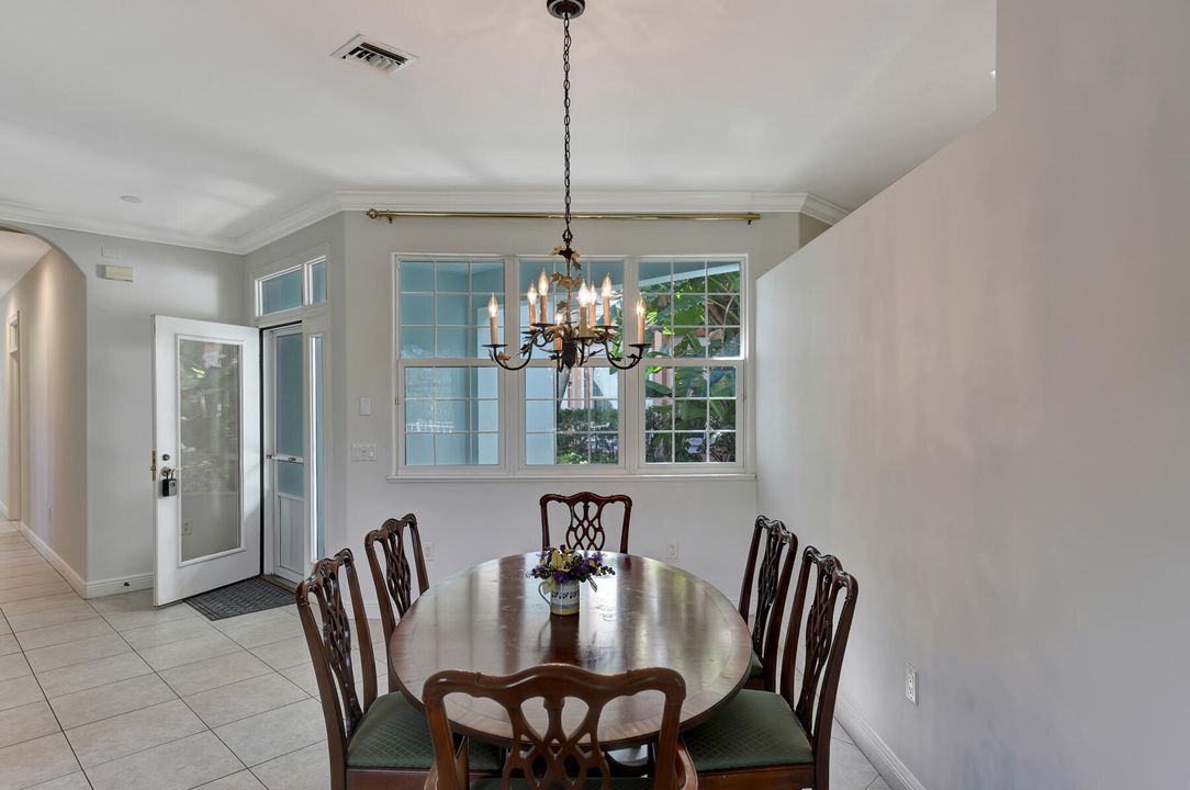 For Sale: $624,900 (2 beds, 2 baths, 1889 Square Feet)