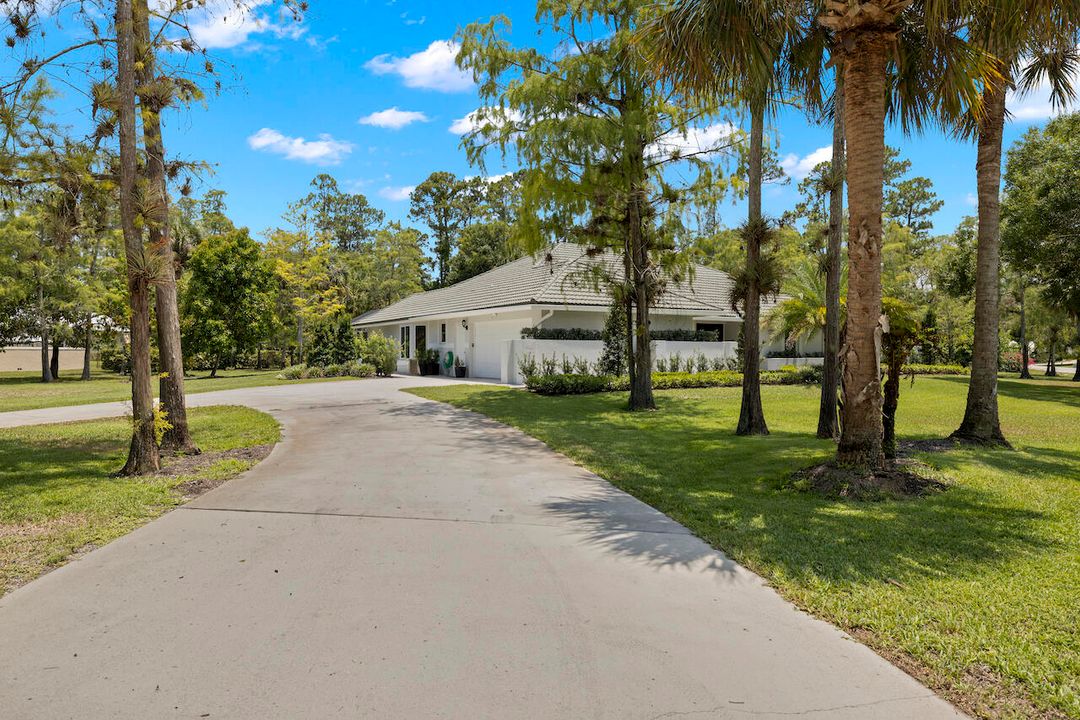 Active With Contract: $1,300,000 (4 beds, 2 baths, 2738 Square Feet)