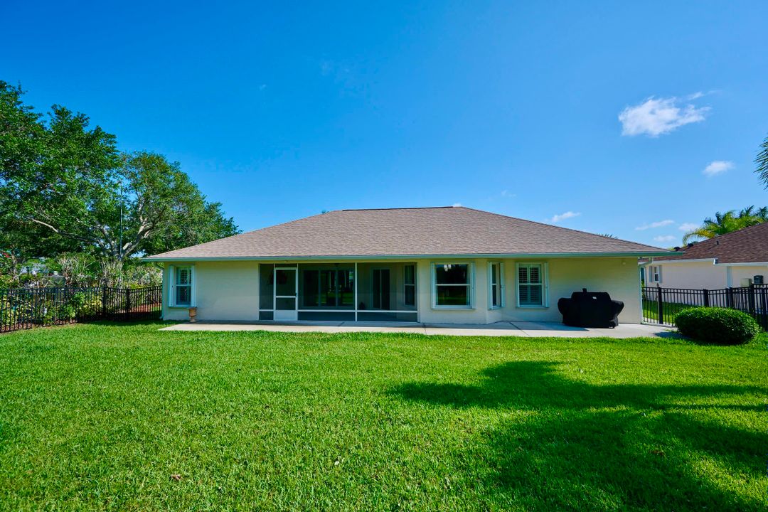 For Sale: $495,000 (3 beds, 2 baths, 2004 Square Feet)