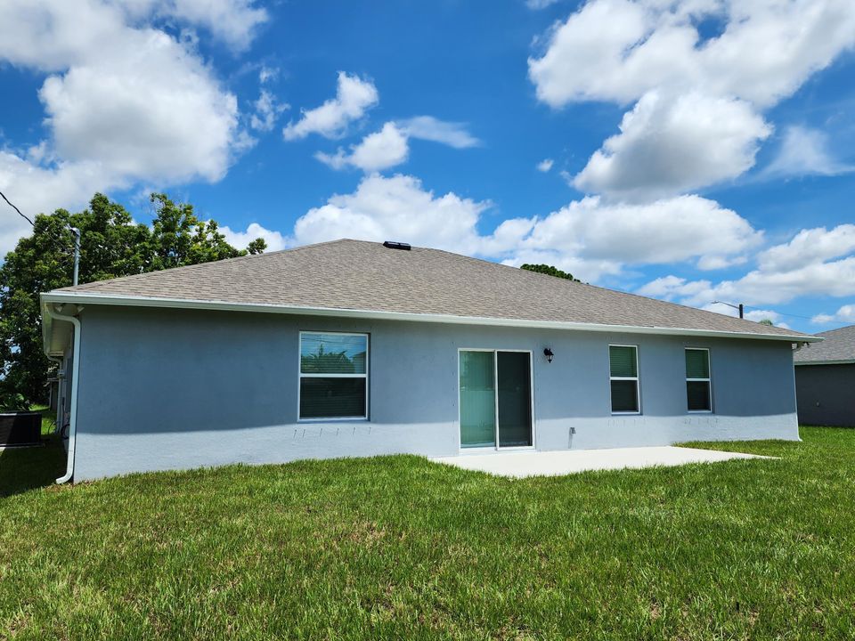 Active With Contract: $2,800 (4 beds, 2 baths, 2059 Square Feet)