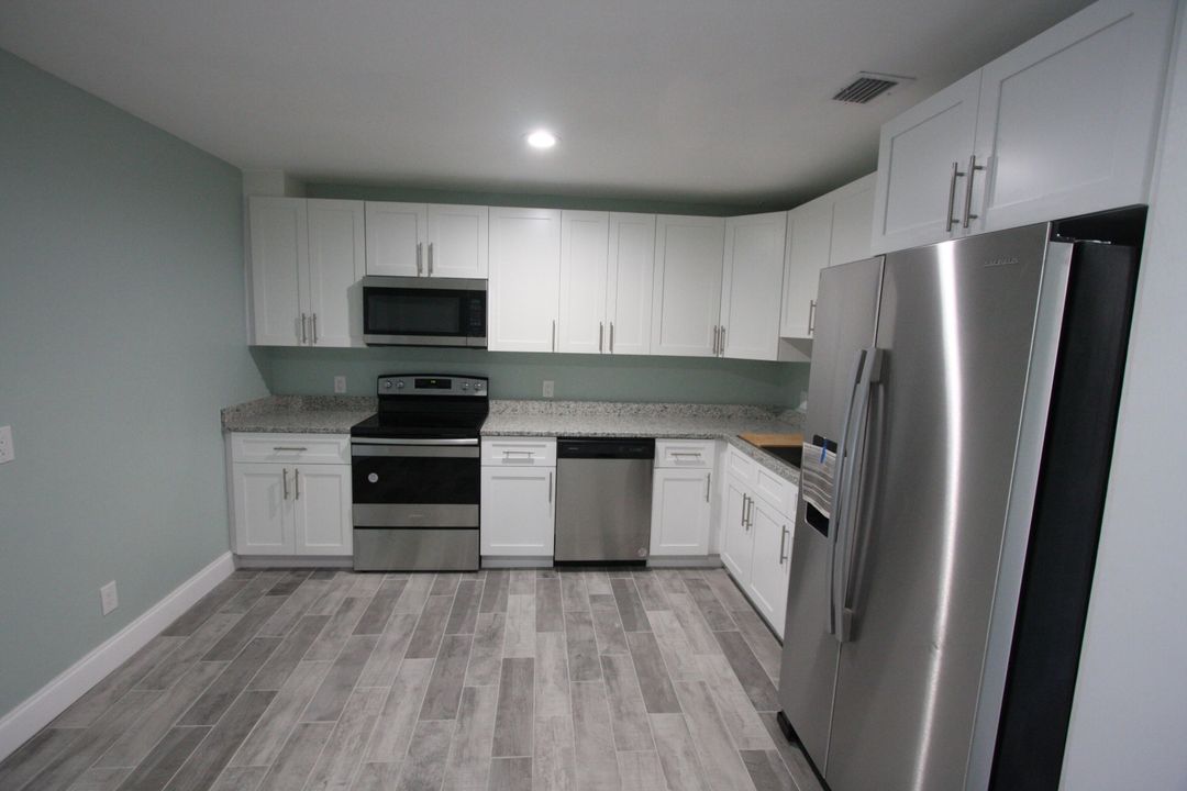 For Rent: $2,600 (3 beds, 1 baths, 1166 Square Feet)