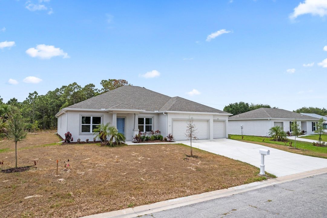 For Sale: $525,000 (3 beds, 3 baths, 2487 Square Feet)