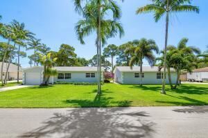 Active With Contract: $899,000 (4 beds, 3 baths, 1553 Square Feet)