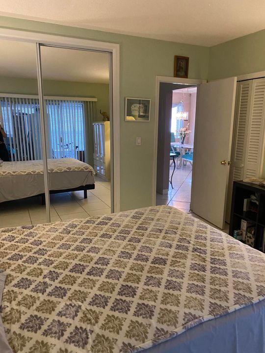 For Rent: $1,700 (1 beds, 1 baths, 890 Square Feet)