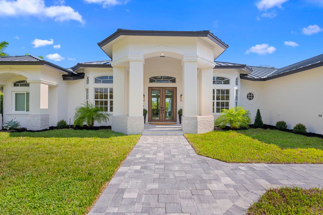 For Sale: $4,999,000 (6 beds, 6 baths, 5908 Square Feet)