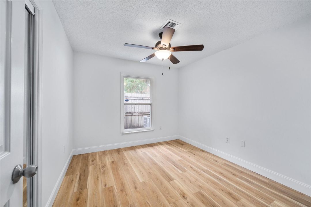 For Sale: $329,000 (3 beds, 2 baths, 1835 Square Feet)