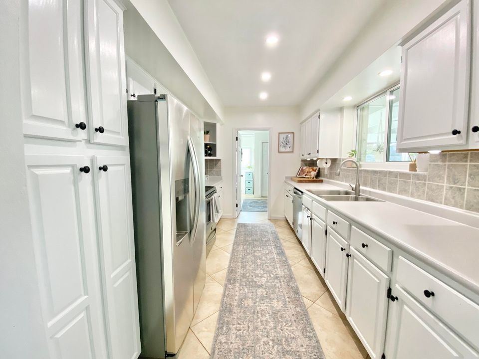 Active With Contract: $719,000 (3 beds, 2 baths, 1586 Square Feet)