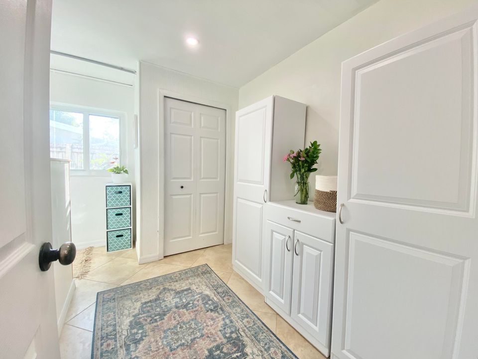 Active With Contract: $719,000 (3 beds, 2 baths, 1586 Square Feet)