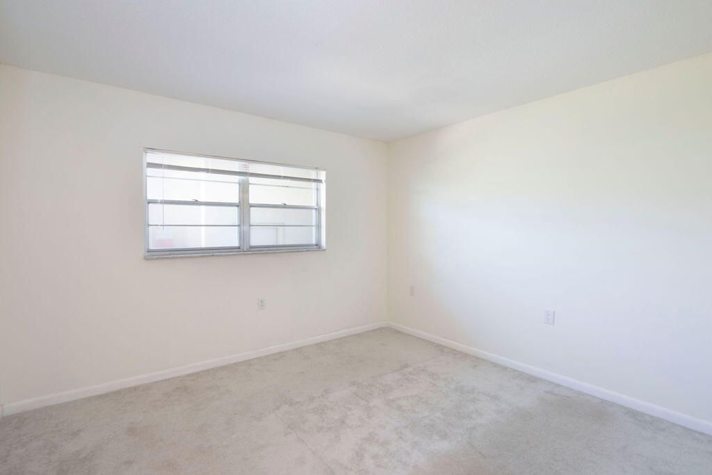 For Sale: $209,000 (2 beds, 2 baths, 1095 Square Feet)