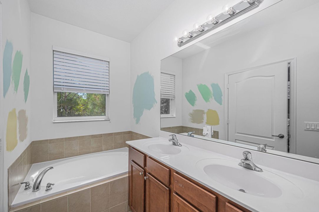 For Sale: $364,999 (3 beds, 2 baths, 1542 Square Feet)