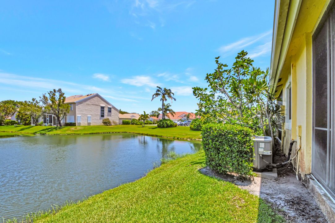 Active With Contract: $529,900 (3 beds, 2 baths, 1578 Square Feet)