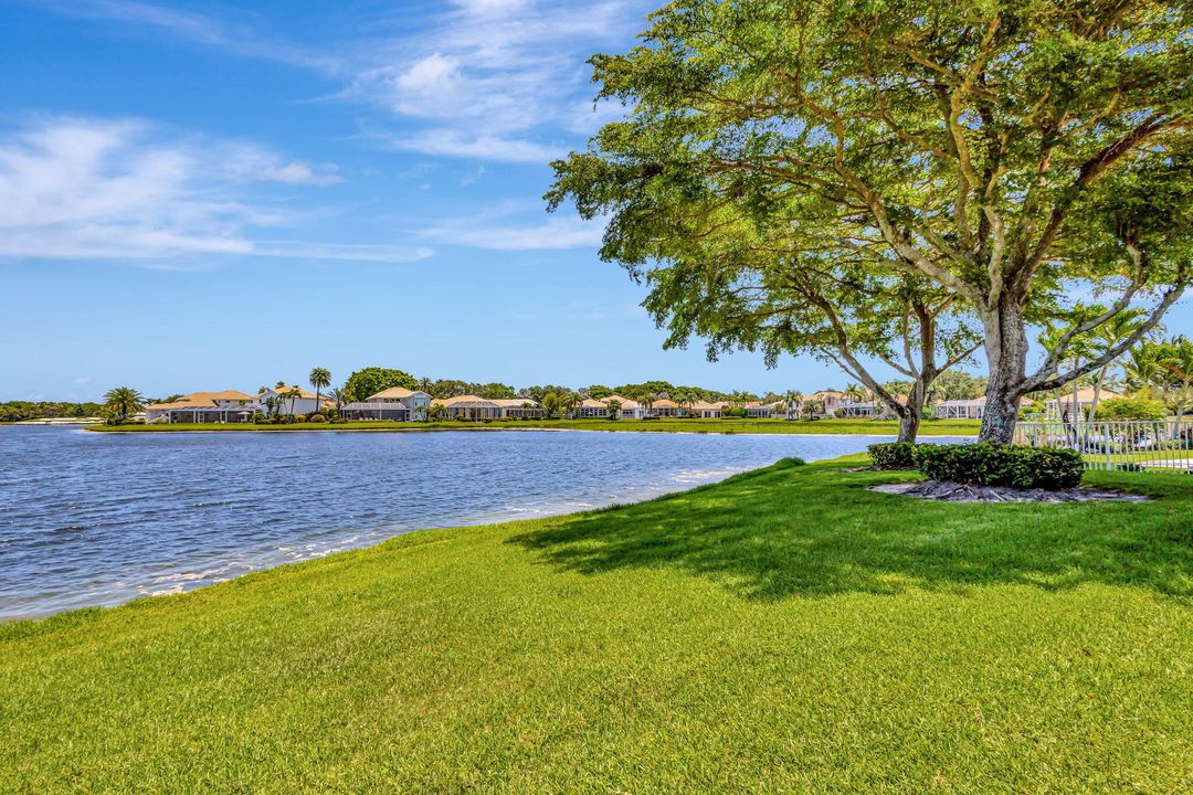 Active With Contract: $1,400,000 (4 beds, 3 baths, 2618 Square Feet)