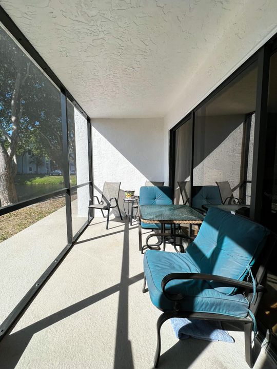 Active With Contract: $6,500 (2 beds, 2 baths, 1183 Square Feet)