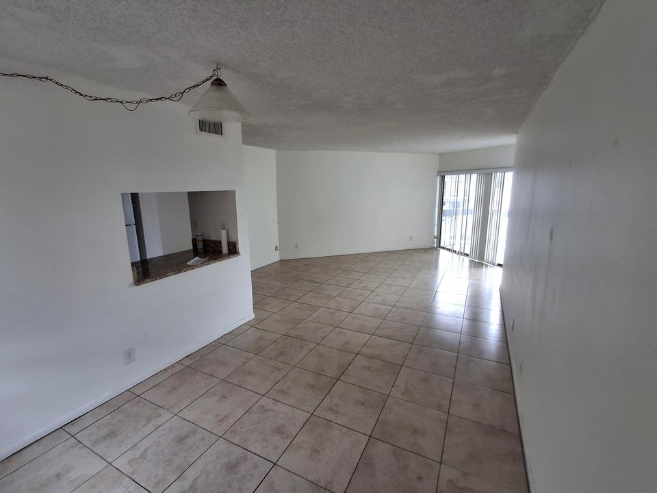 En Venta: $161,900 (1 camas, 1 baños, 775 Pies cuadrados)