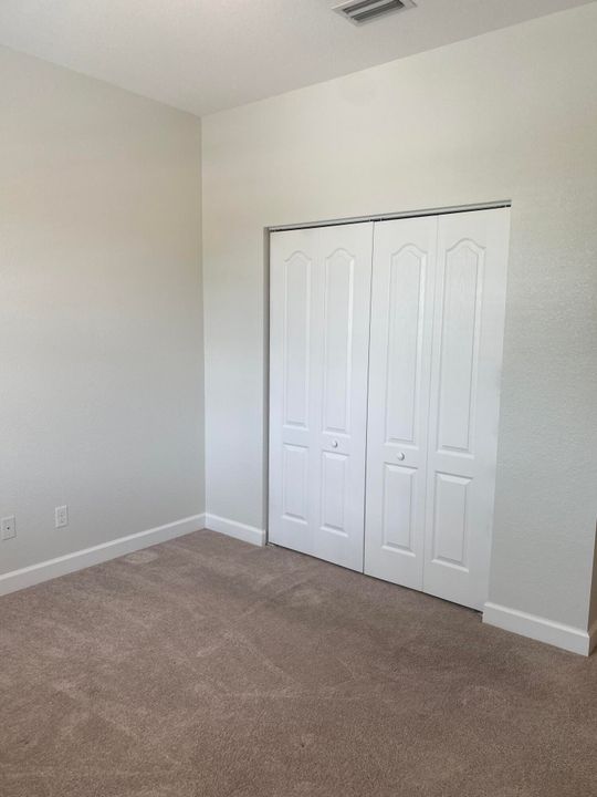For Rent: $2,400 (3 beds, 2 baths, 1614 Square Feet)