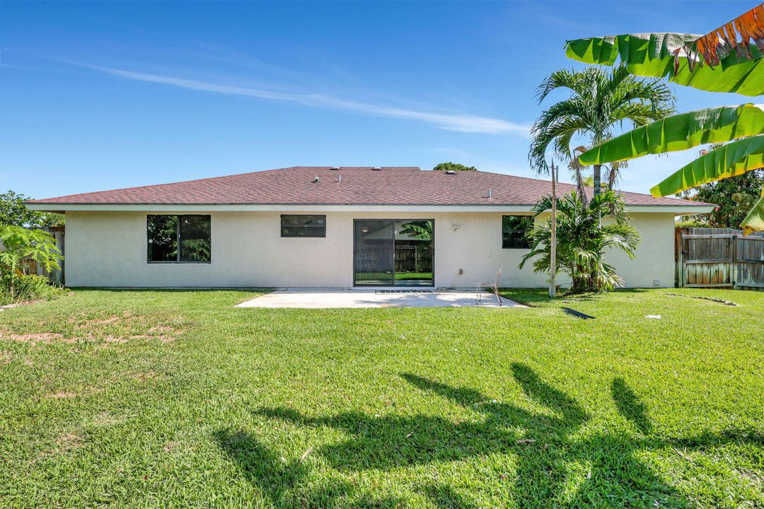 Active With Contract: $500,000 (3 beds, 2 baths, 1460 Square Feet)