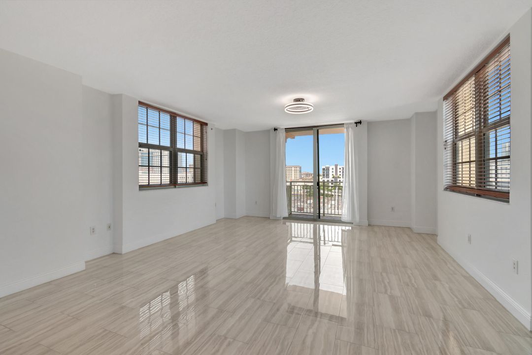 For Sale: $614,000 (2 beds, 2 baths, 1449 Square Feet)