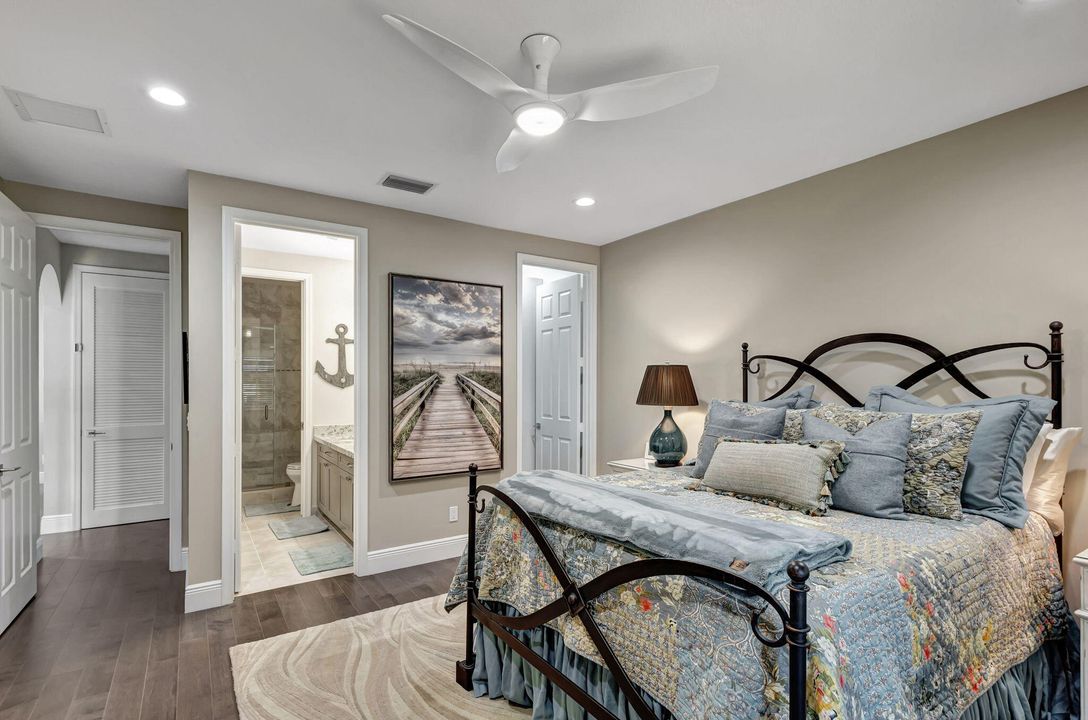 Active With Contract: $899,000 (3 beds, 3 baths, 2467 Square Feet)