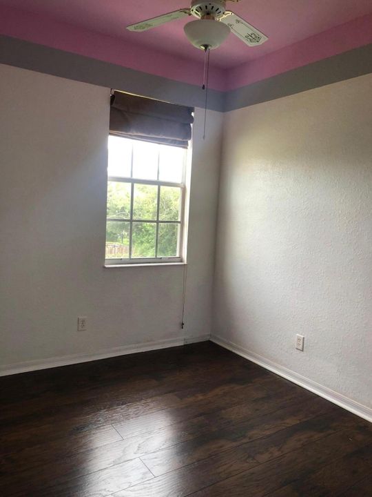 Active With Contract: $2,100 (3 beds, 2 baths, 1417 Square Feet)