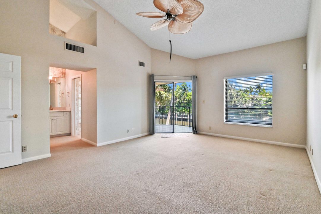 Active With Contract: $6,350 (3 beds, 2 baths, 1849 Square Feet)