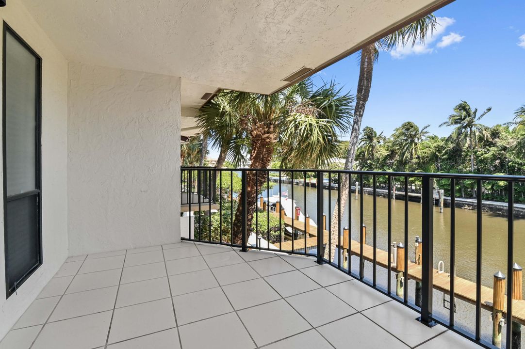 Active With Contract: $6,350 (3 beds, 2 baths, 1849 Square Feet)